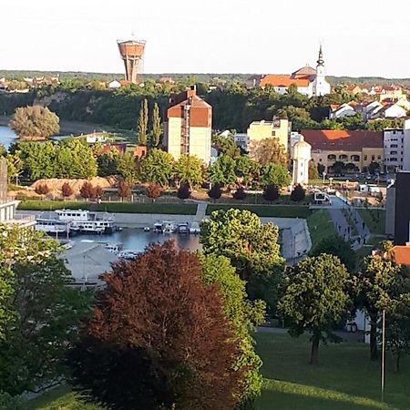 Apartman Panorama Vukovar Eksteriør billede