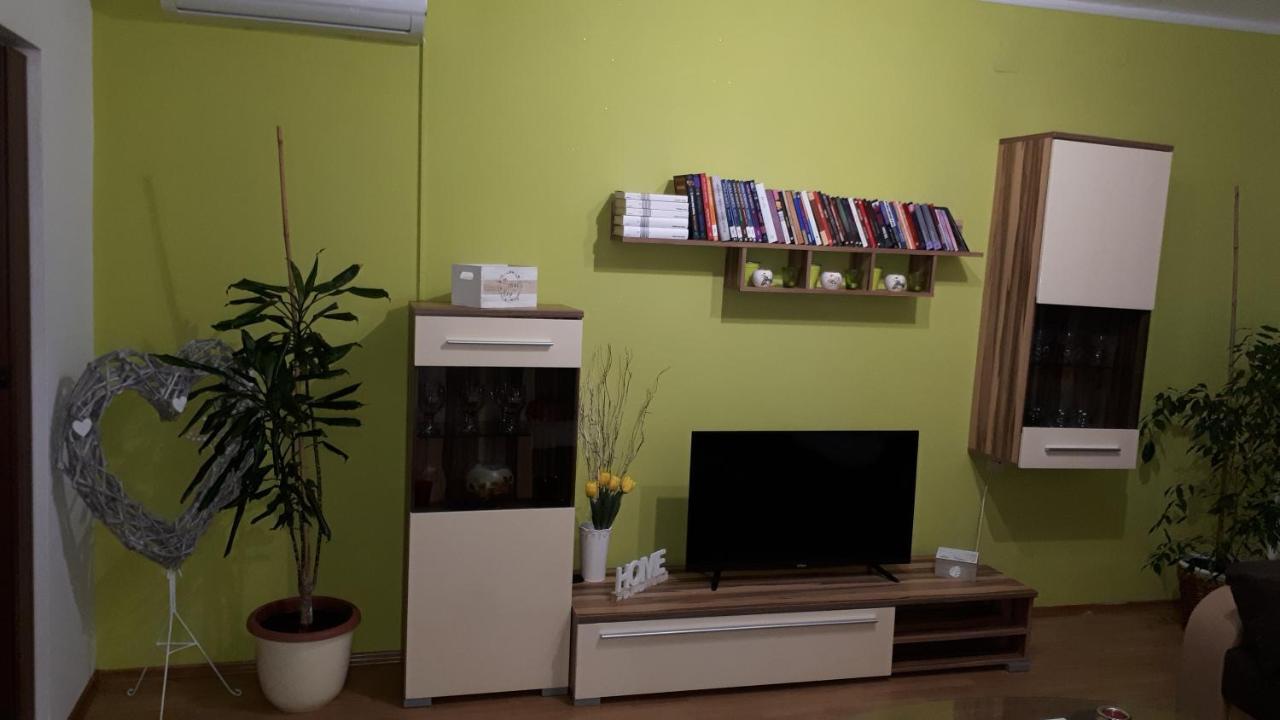 Apartman Panorama Vukovar Eksteriør billede